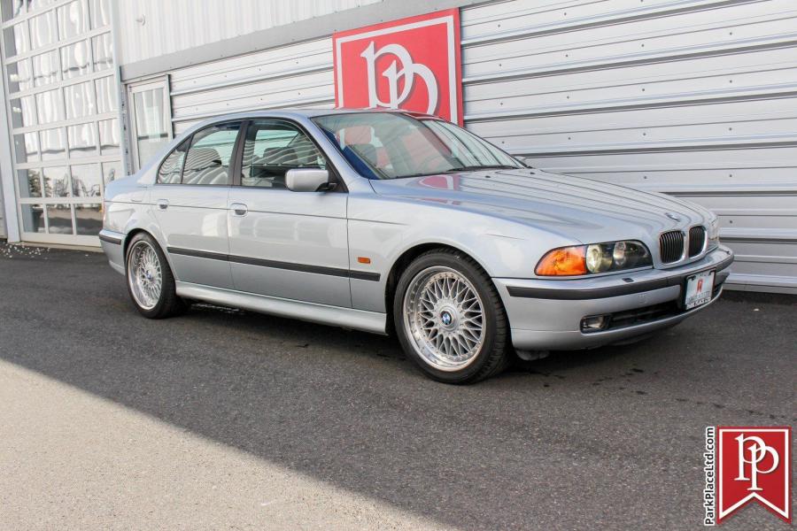  BMW 540i Sedan (E39) 1998 года  (фото 1 из 50)